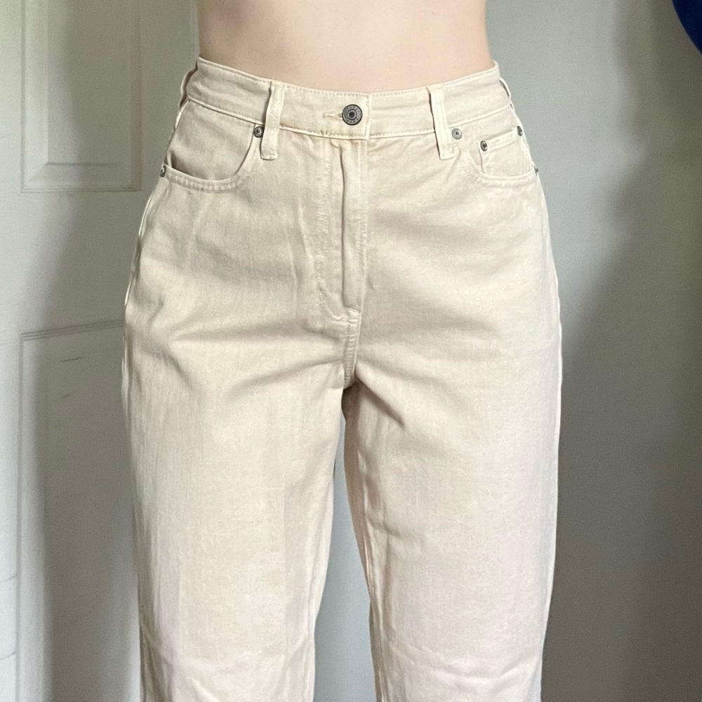 American Eagle Mom Straight Jeans